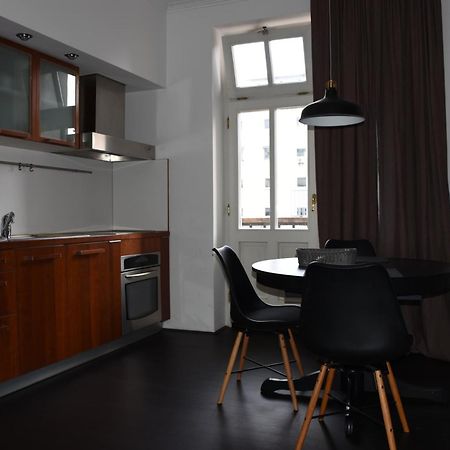 Center Marvel Leilighet Ljubljana Eksteriør bilde